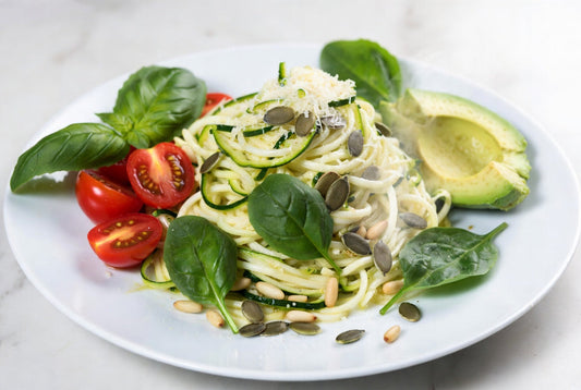 Low-Carb Zucchini Pasta mit Vitalstoff-Twist