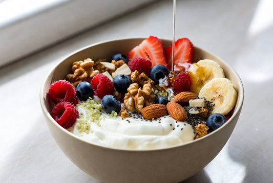 Joghurt-Bowl mit Crunch & Vitalstoffen