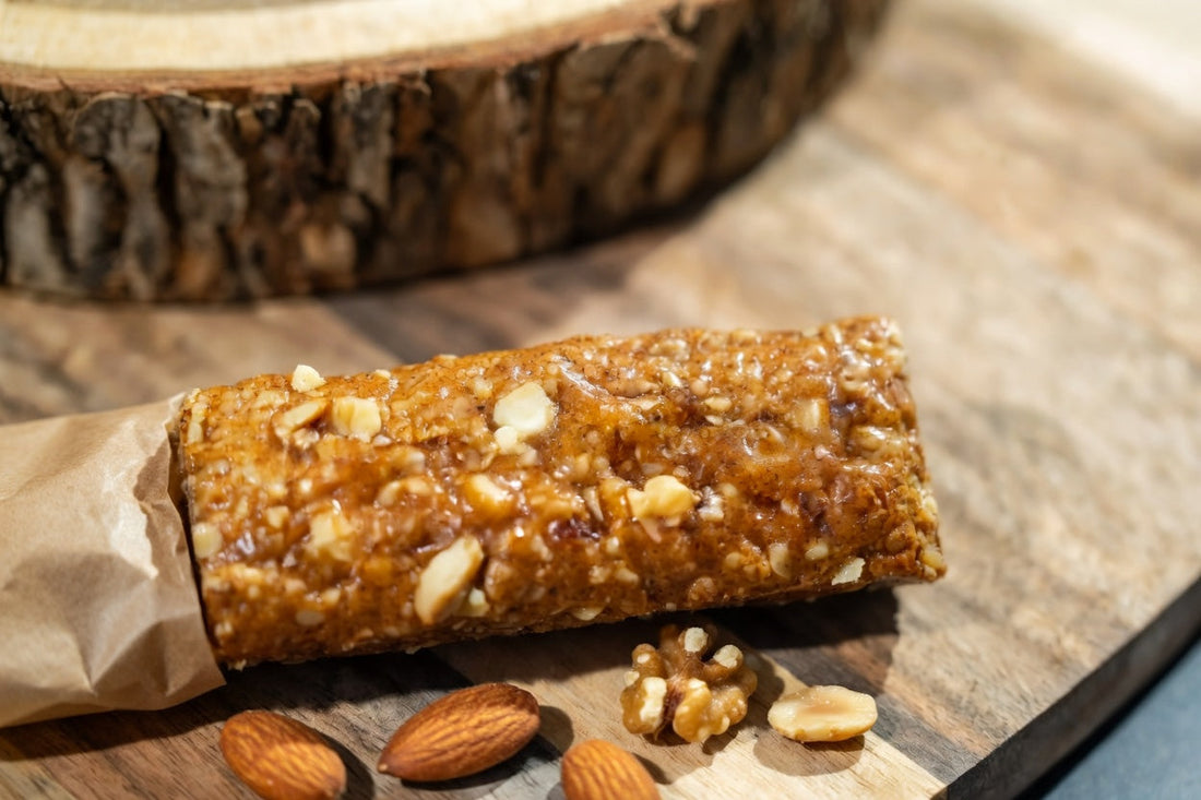 Proteinriegel mit Erbsenprotein und Nüssen